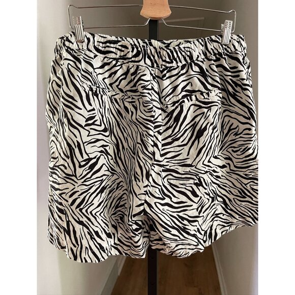 EUC CYNTHIA ROWLEY 100% Linen Shorts - Picture 2 of 5